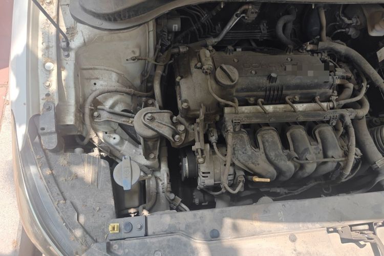 Used Hyundai Celesta 2018 1.6L Automatic GL Enjoyment Edition China VI compliant Engine Bay Right