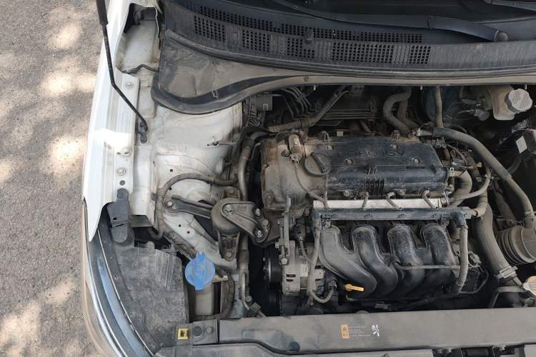 Used Hyundai Celesta 2018 1.6L Automatic GL Enjoyment Version China V Standard Engine Bay Right