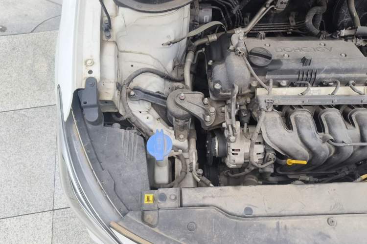 Used Hyundai Celesta 2018 1.6L Automatic GL Enjoyment Edition China VI compliant Engine Bay Right