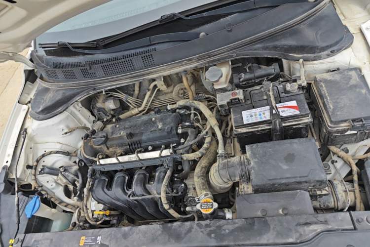 Used Hyundai Celesta 2018 1.6L Automatic GL Enjoyment Edition China VI compliant Engine Bay