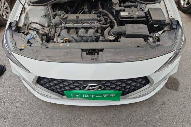 Used Hyundai Celesta 2018 1.6L Automatic GL Enjoyment Edition China VI compliant Engine Bay