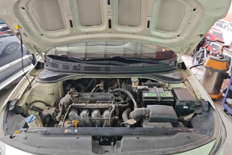 Used Hyundai Celesta 2018 1.6L Automatic GL Enjoyment Edition China VI compliant Engine Bay