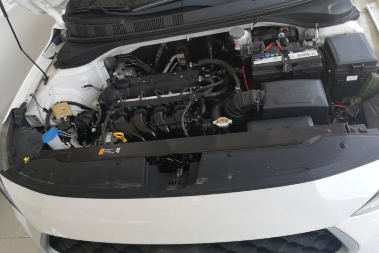 Used Hyundai Celesta 2018 1.6L Automatic GL Enjoyment Edition China VI compliant Engine Bay