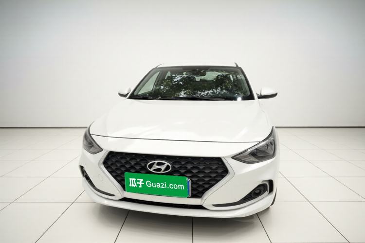 Used Hyundai Celesta 2018 1.6L Automatic GL Enjoyment Version China V Standard Exterior 1