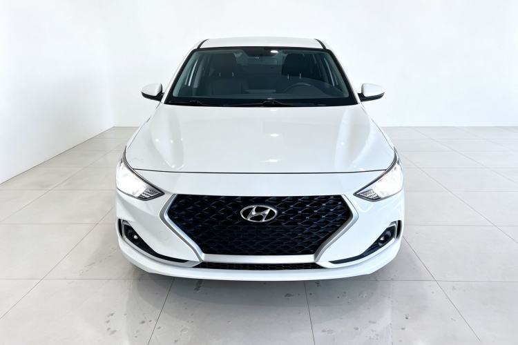 Used Hyundai Celesta 2018 1.6L Automatic GL Enjoyment Edition China VI compliant Exterior 1