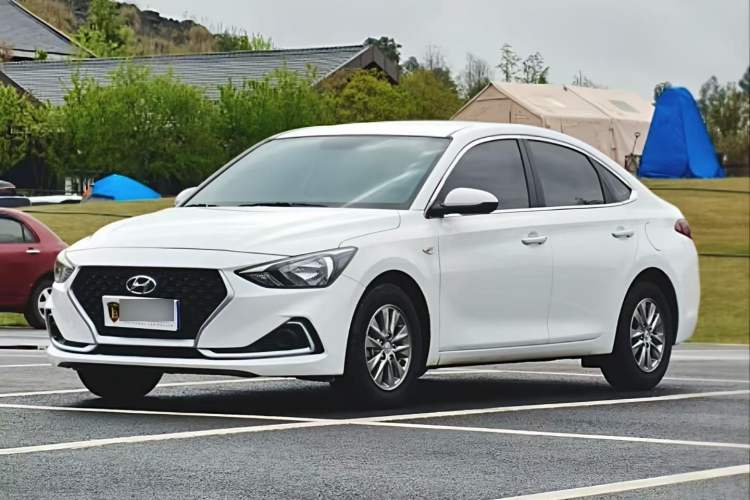 Used Hyundai Celesta 2018 1.6L Automatic GL Enjoyment Edition China VI compliant Exterior 1