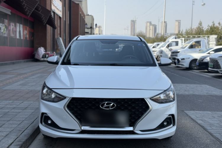 Used Hyundai Celesta 2018 1.6L Automatic GL Enjoyment Version China V Standard Exterior 1