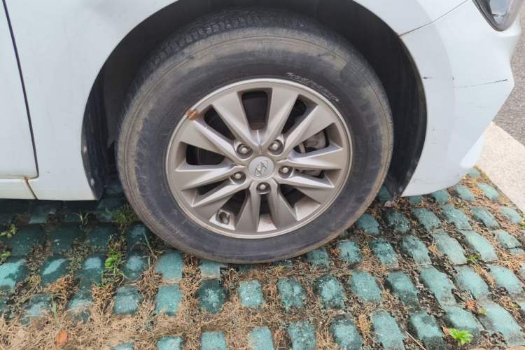 Used Hyundai Celesta 2018 1.6L Automatic GL Enjoyment Edition China VI compliant Exterior 1