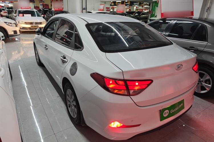 Used Hyundai Celesta 2018 1.6L Automatic GL Enjoyment Edition China VI compliant Exterior 2