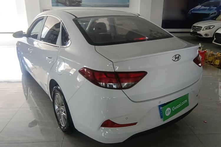 Used Hyundai Celesta 2018 1.6L Automatic GL Enjoyment Edition China VI compliant Exterior 2