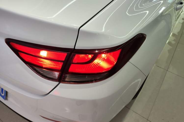 Used Hyundai Celesta 2018 1.6L Automatic GL Enjoyment Edition China VI compliant Exterior 3
