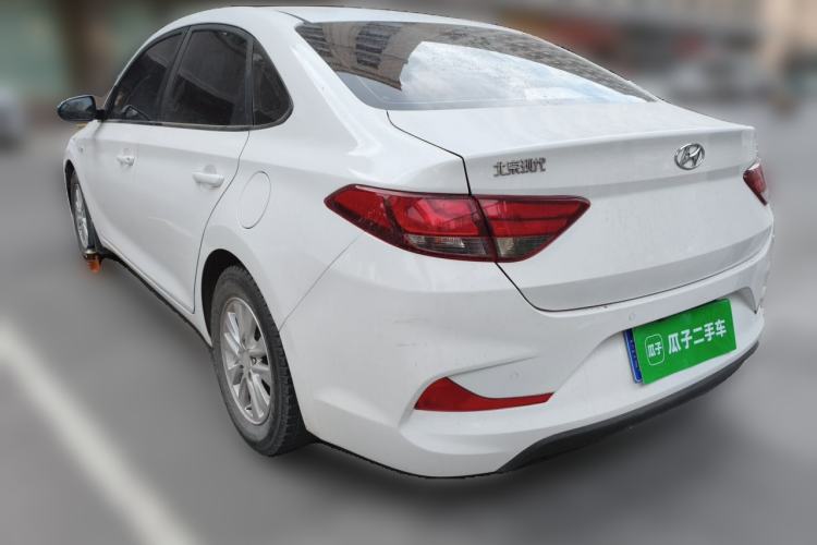 Used Hyundai Celesta 2018 1.6L Automatic GL Enjoyment Edition China VI compliant Exterior 3