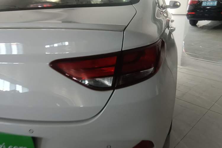 Used Hyundai Celesta 2018 1.6L Automatic GL Enjoyment Edition China VI compliant Exterior 3