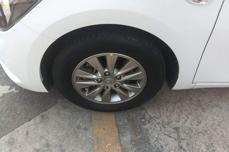 Used Hyundai Celesta 2018 1.6L Automatic GL Enjoyment Version China V Standard Exterior 3