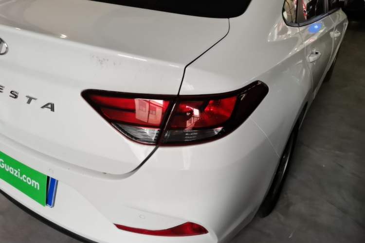 Used Hyundai Celesta 2018 1.6L Automatic GL Enjoyment Version China V Standard Exterior 3