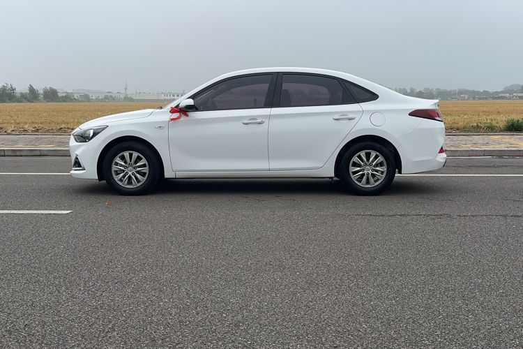 Used Hyundai Celesta 2018 1.6L Automatic GL Enjoyment Edition China VI compliant Exterior 4