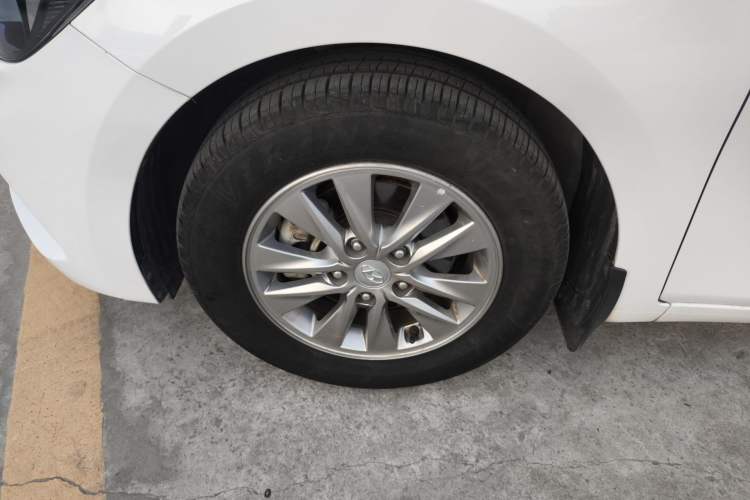Used Hyundai Celesta 2018 1.6L Automatic GL Enjoyment Version China V Standard Exterior 4