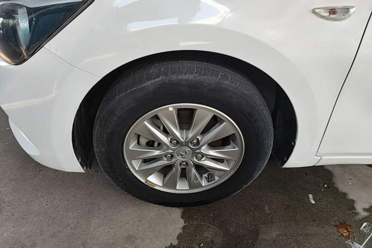 Used Hyundai Celesta 2018 1.6L Automatic GL Enjoyment Edition China VI compliant Exterior 4