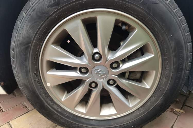 Used Hyundai Celesta 2018 1.6L Automatic GL Enjoyment Edition China VI compliant Exterior 4