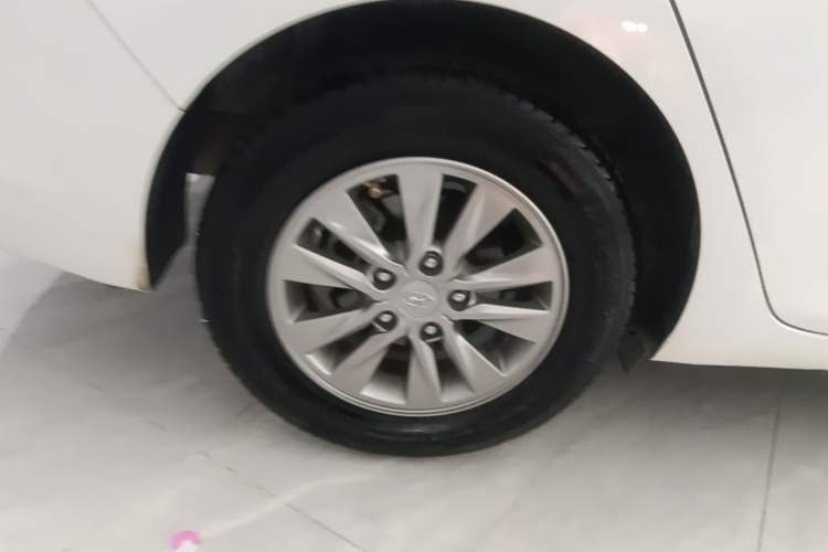 Used Hyundai Celesta 2018 1.6L Automatic GL Enjoyment Edition China VI compliant Exterior 5