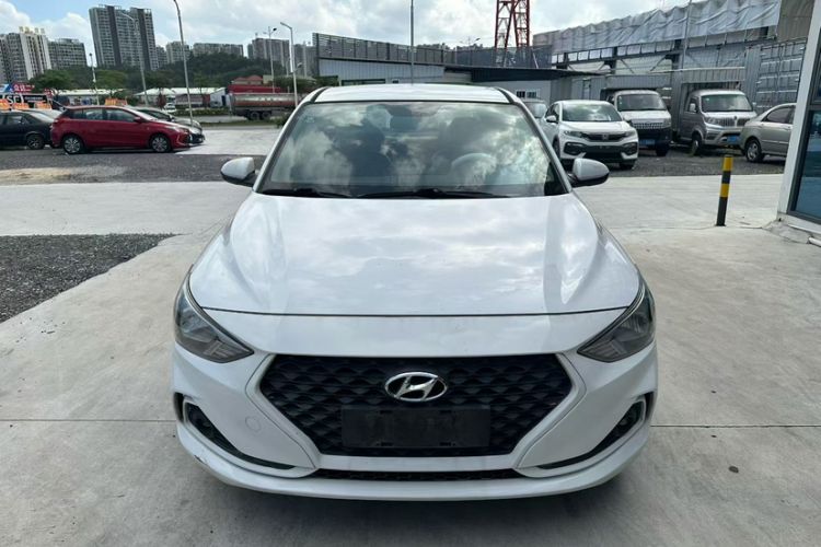 Used Hyundai Celesta 2018 1.6L Automatic GL Enjoyment Edition China VI compliant Exterior 5