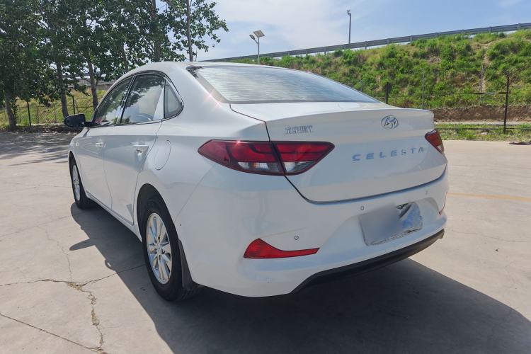 Used Hyundai Celesta 2018 1.6L Automatic GL Enjoyment Edition China VI compliant Exterior 6