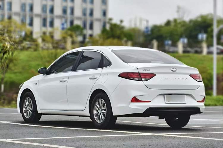 Used Hyundai Celesta 2018 1.6L Automatic GL Enjoyment Edition China VI compliant Exterior 6