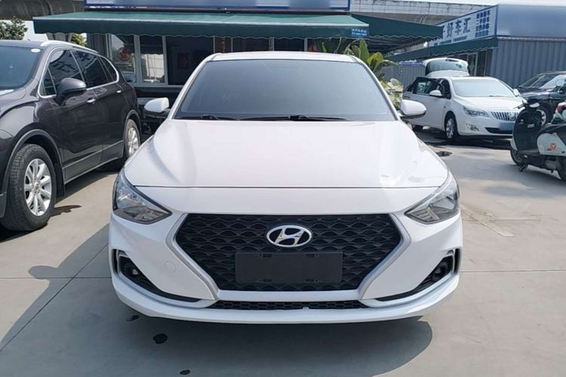 Used Hyundai Celesta 2018 1.6L Automatic GL Enjoyment Edition China VI compliant Front