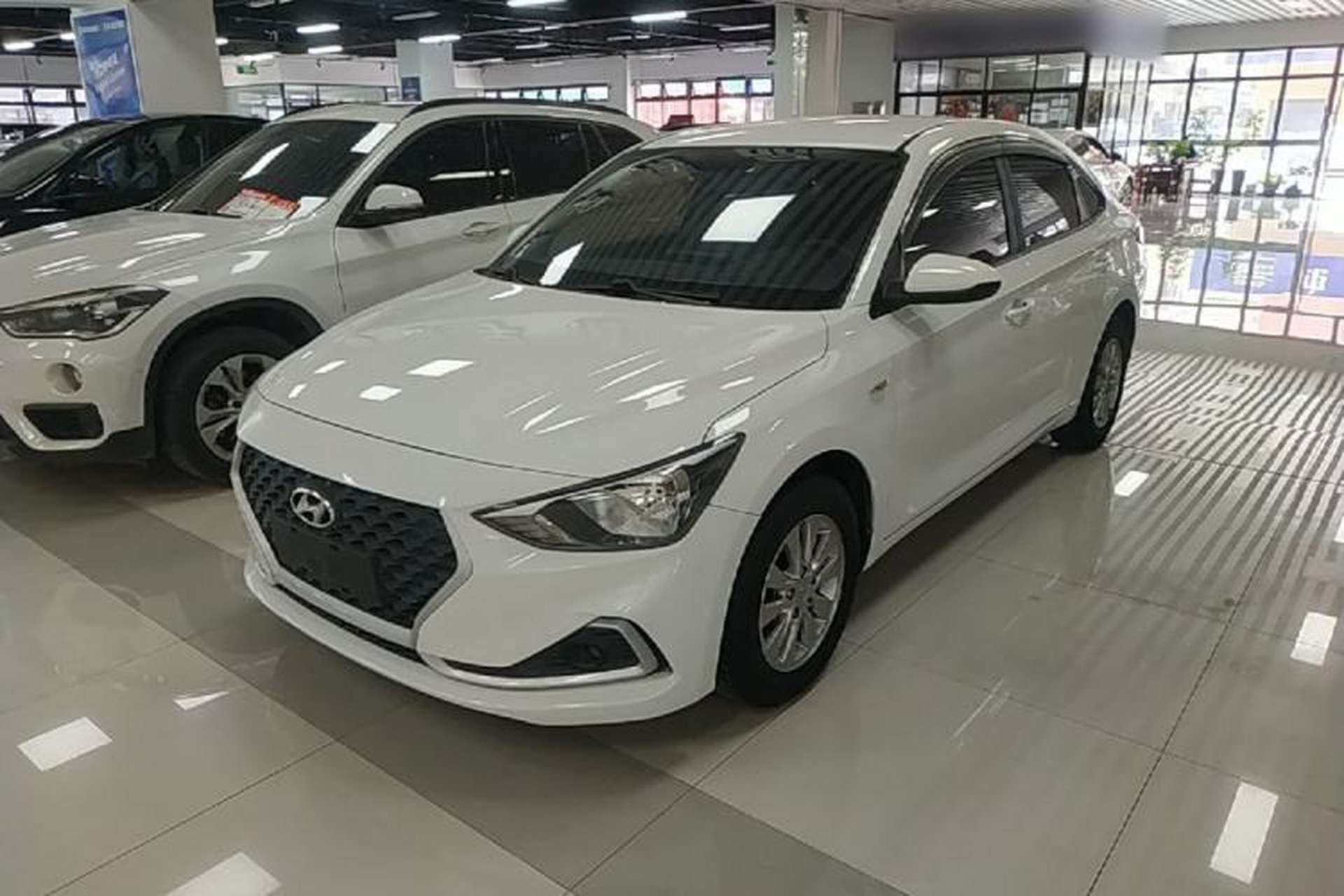 Used Hyundai Celesta 2018 1.6L Automatic GL Enjoyment Edition China VI compliant Front Left 45 Deg