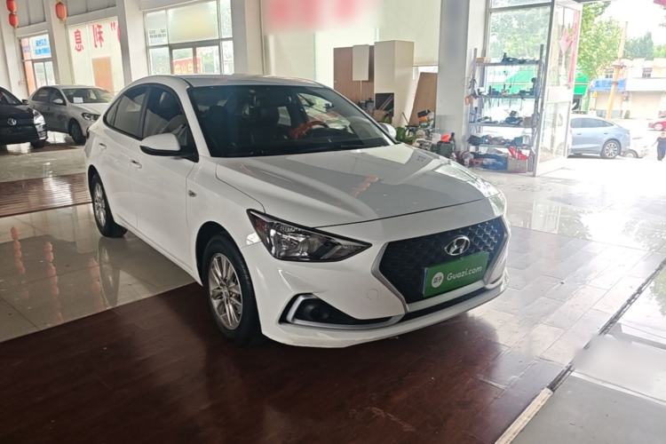 Used Hyundai Celesta 2018 1.6L Automatic GL Enjoyment Edition China VI compliant Front Right 45 Deg