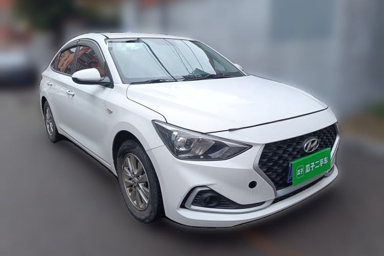 Used Hyundai Celesta 2018 1.6L Automatic GL Enjoyment Version China V Standard Front Right 45 Deg