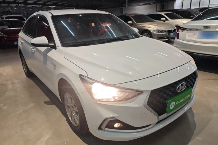 Used Hyundai Celesta 2018 1.6L Automatic GL Enjoyment Version China V Standard Front Right 45 Deg