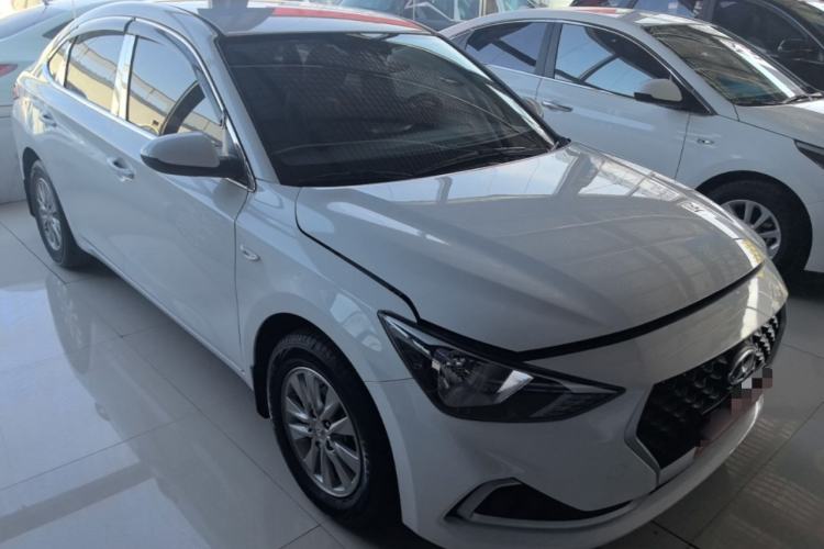 Used Hyundai Celesta 2018 1.6L Automatic GL Enjoyment Edition China VI compliant Front Right 45 Deg