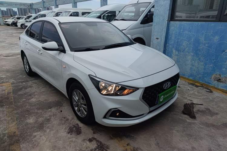 Used Hyundai Celesta 2018 1.6L Automatic GL Enjoyment Edition China VI compliant Front Right 45 Deg