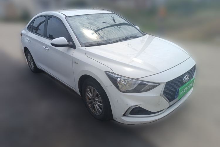 Used Hyundai Celesta 2018 1.6L Automatic GL Enjoyment Edition China VI compliant Front Right 45 Deg