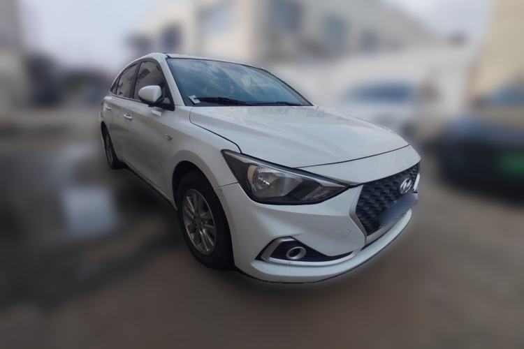 Used Hyundai Celesta 2018 1.6L Automatic Enjoyment Version GLS China V Emission Standard Front Right 45 Deg