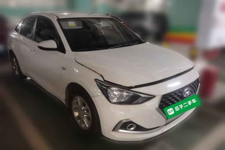 Used Hyundai Celesta 2018 1.6L Automatic GL Enjoyment Edition China VI compliant Front Right 45 Deg