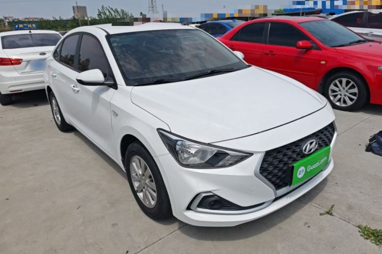 Used Hyundai Celesta 2018 1.6L Automatic GL Enjoyment Edition China VI compliant Front Right 45 Deg