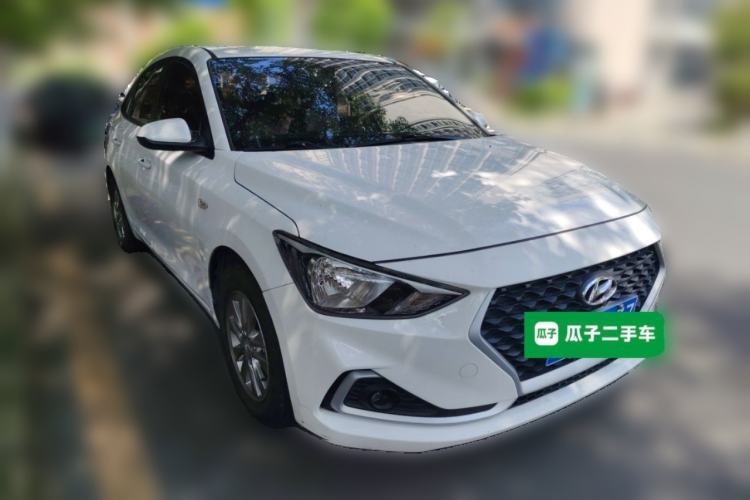Used Hyundai Celesta 2018 1.6L Automatic GL Enjoyment Version China V Standard Front Right 45 Deg