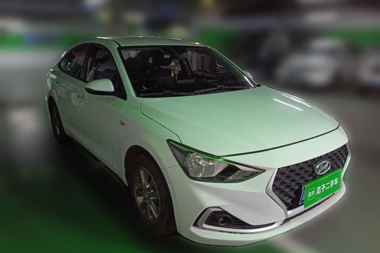 Used Hyundai Celesta 2018 1.6L Automatic GL Enjoyment Version China V Standard Front Right 45 Deg