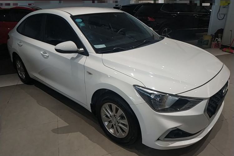 Used Hyundai Celesta 2018 1.6L Automatic GL Enjoyment Version China V Standard Front Right 45 Deg