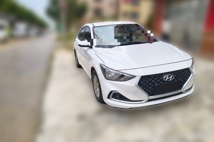 Used Hyundai Celesta 2018 1.6L Automatic GL Enjoyment Version China V Standard Front Right 45 Deg