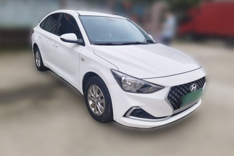 Used Hyundai Celesta 2018 1.6L Automatic GL Enjoyment Edition China VI compliant Front Right 45 Deg