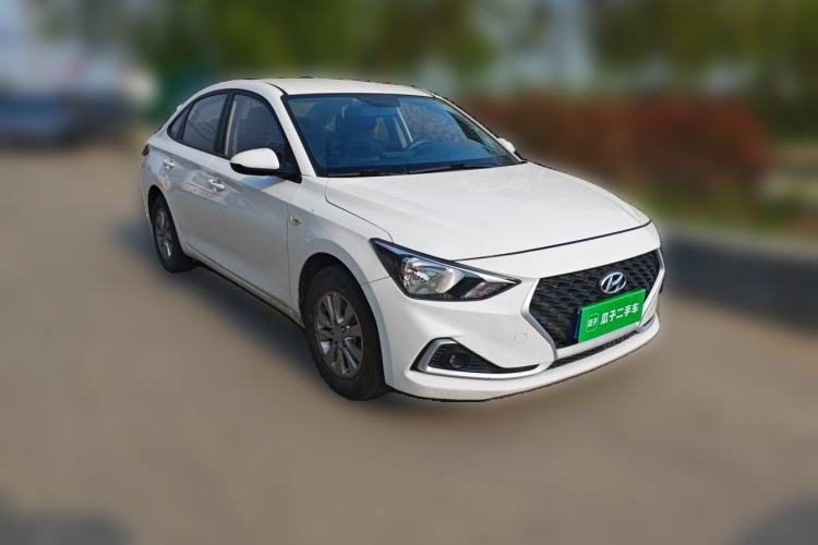 Used Hyundai Celesta 2018 1.6L Automatic GL Enjoyment Edition China VI compliant Front Right 45 Deg