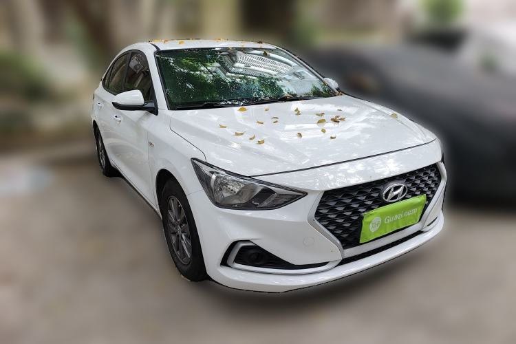 Used Hyundai Celesta 2018 1.6L Automatic GL Enjoyment Edition China VI compliant Front Right 45 Deg