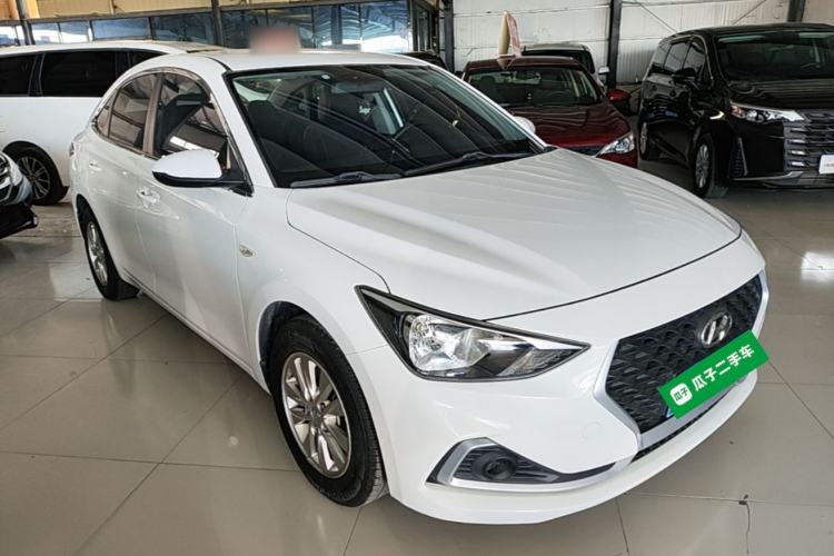 Used Hyundai Celesta 2018 1.6L Automatic GL Enjoyment Edition China VI compliant Front Right 45 Deg