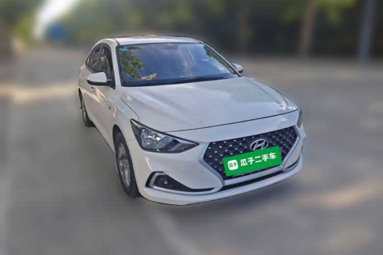 Used Hyundai Celesta 2018 1.6L Automatic GL Enjoyment Edition China VI compliant Front Right 45 Deg