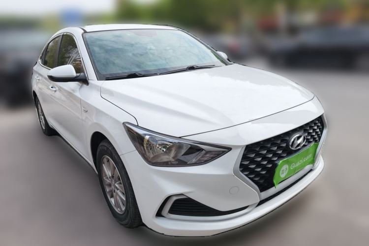 Used Hyundai Celesta 2018 1.6L Automatic GL Enjoyment Edition China VI compliant Front Right 45 Deg