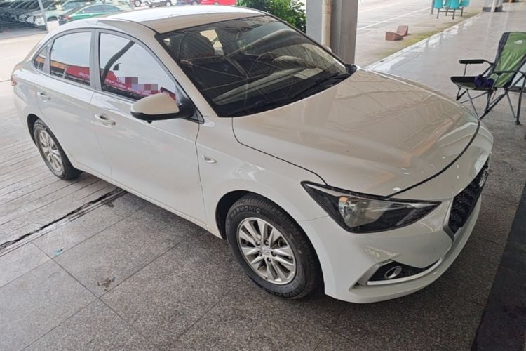 Used Hyundai Celesta 2018 1.6L Automatic GL Enjoyment Edition China VI compliant Front Right 45 Deg