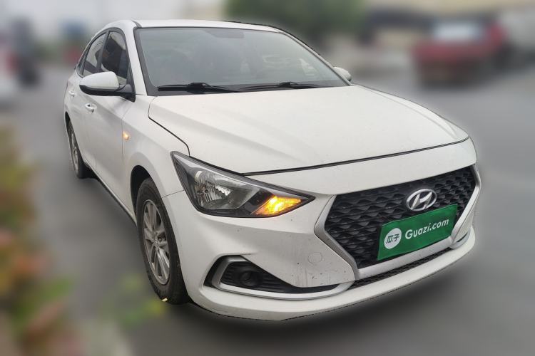 Used Hyundai Celesta 2018 1.6L Automatic GL Enjoyment Edition China VI compliant Front Right 45 Deg